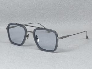 Dita Flight 006 Meekleurende Glazen